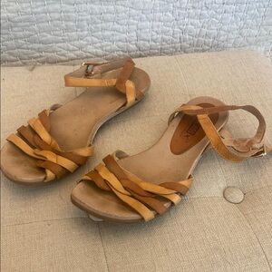 Pikolino Tan Leather Sandals with Ankle Strap